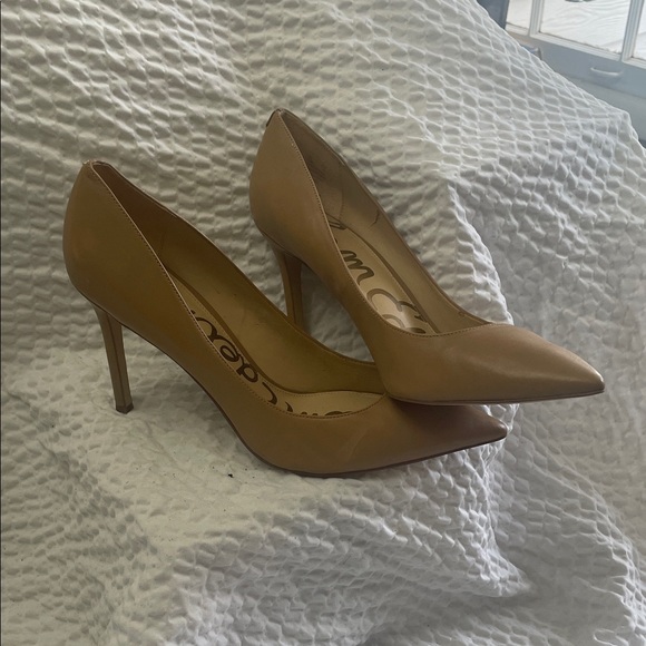 Sam Edelman Tan Heels - Picture 2 of 9